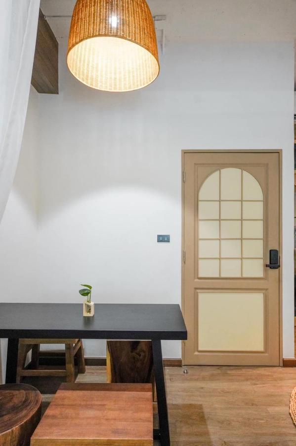 Krung Boutique Hotel Бангкок Экстерьер фото