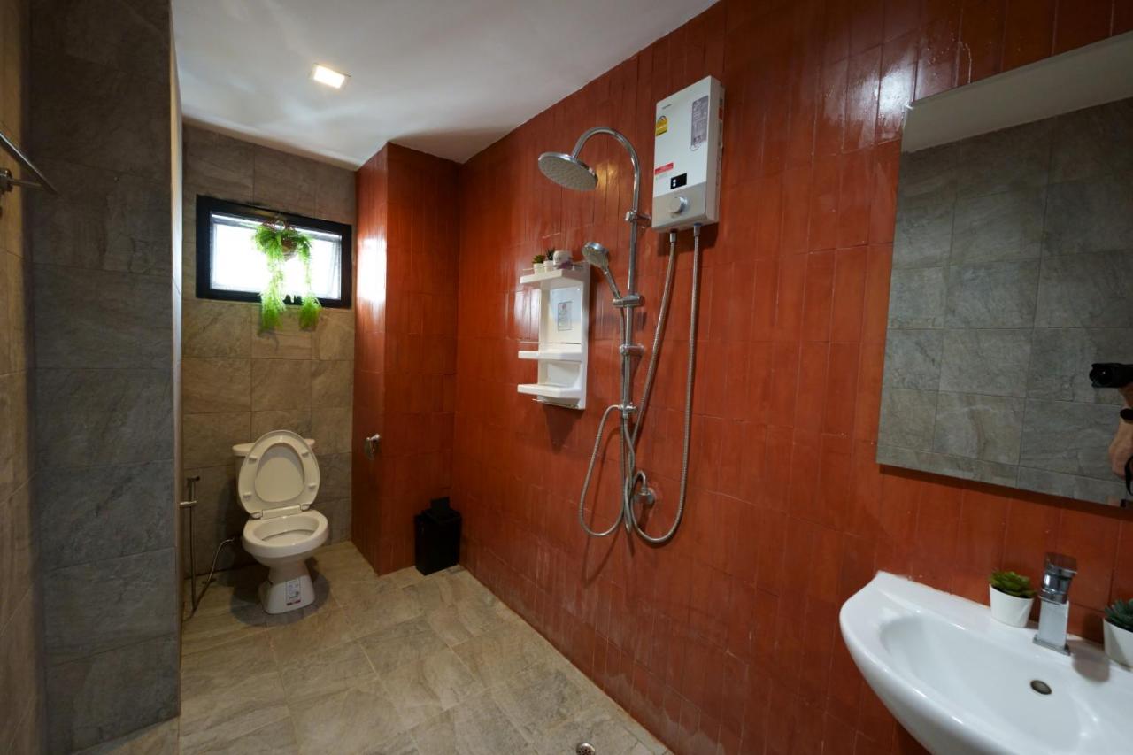 Krung Boutique Hotel Бангкок Экстерьер фото